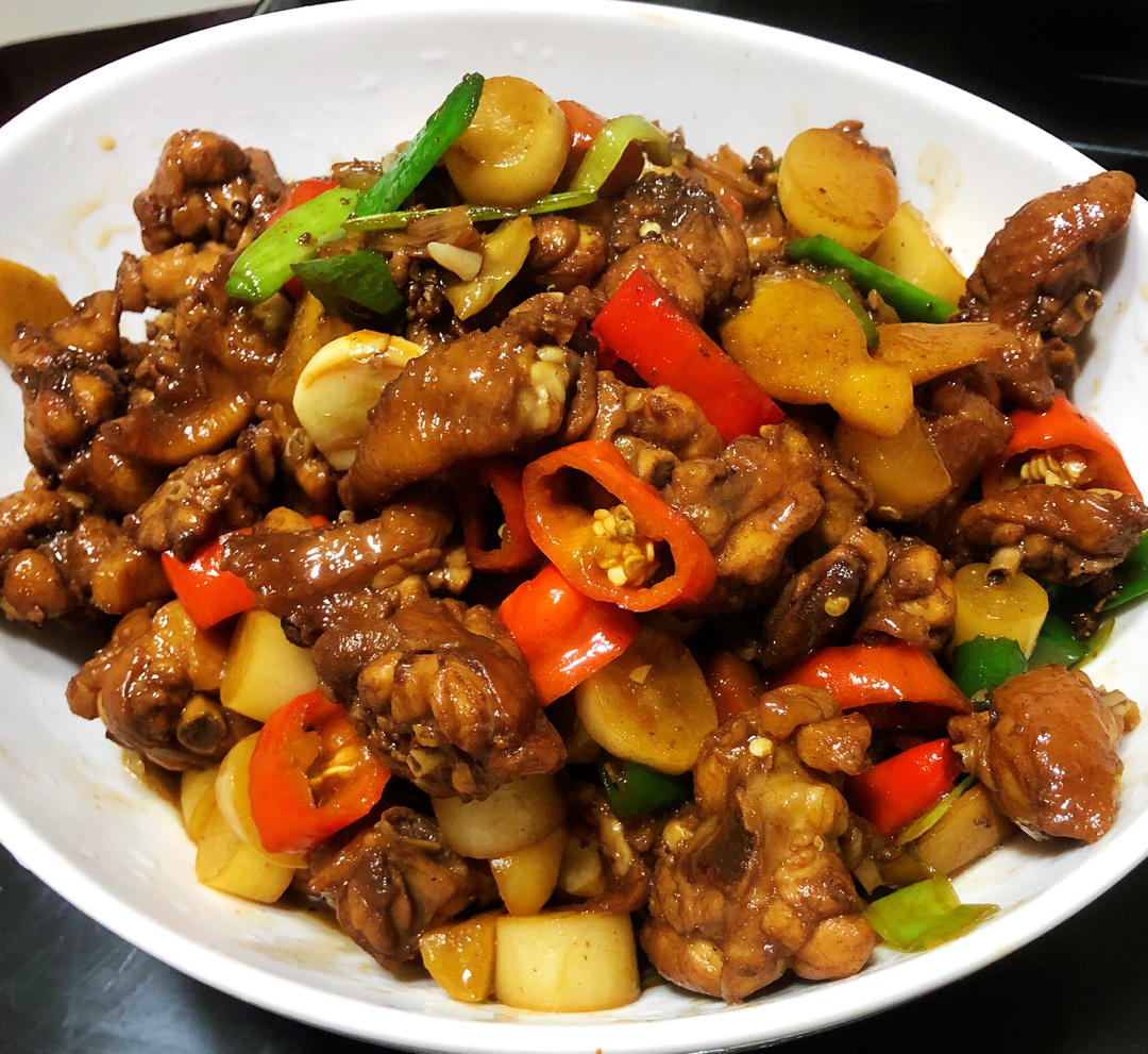 酸萝卜爆炒鸡腿肉