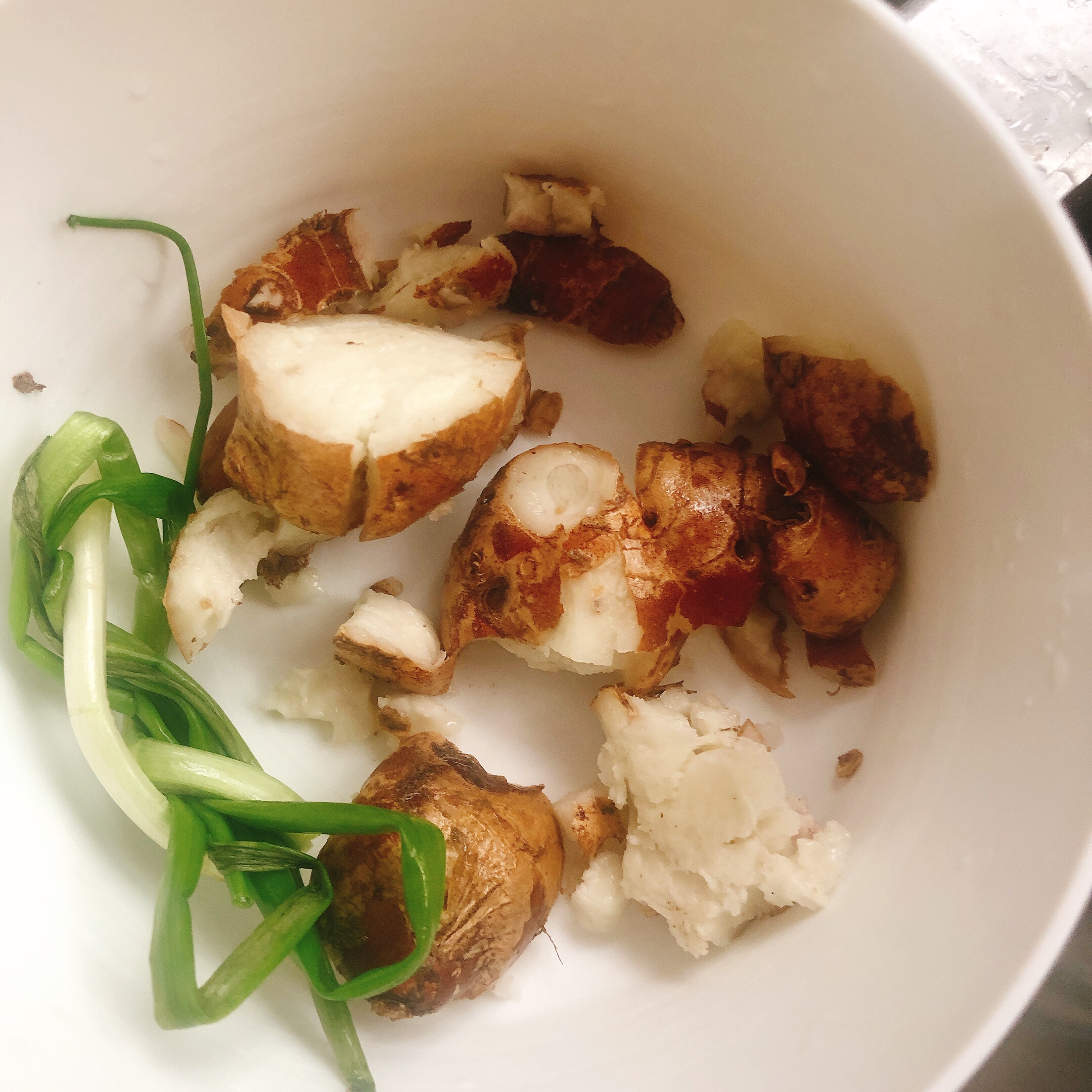 粤菜的经典，好吃弹牙的沙姜猪脚，制作超简单的做法 步骤4