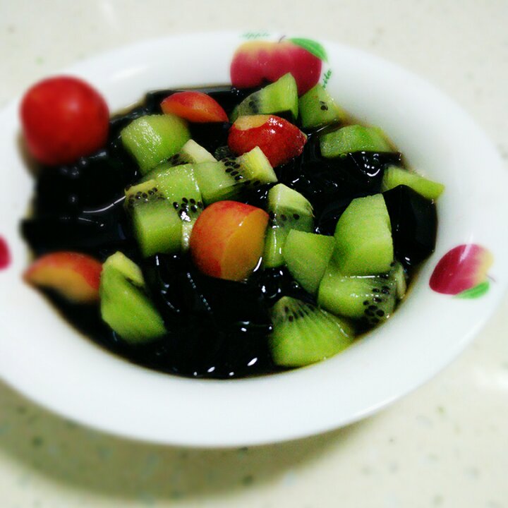 蜜汁龟苓膏