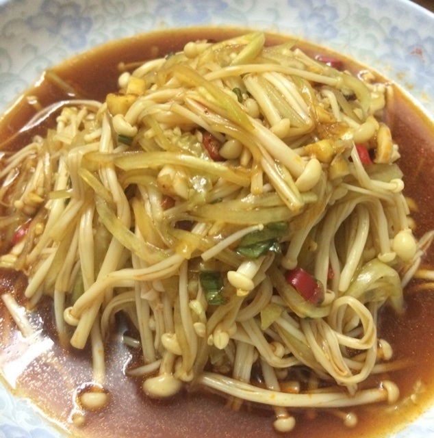 凉拌金针菇