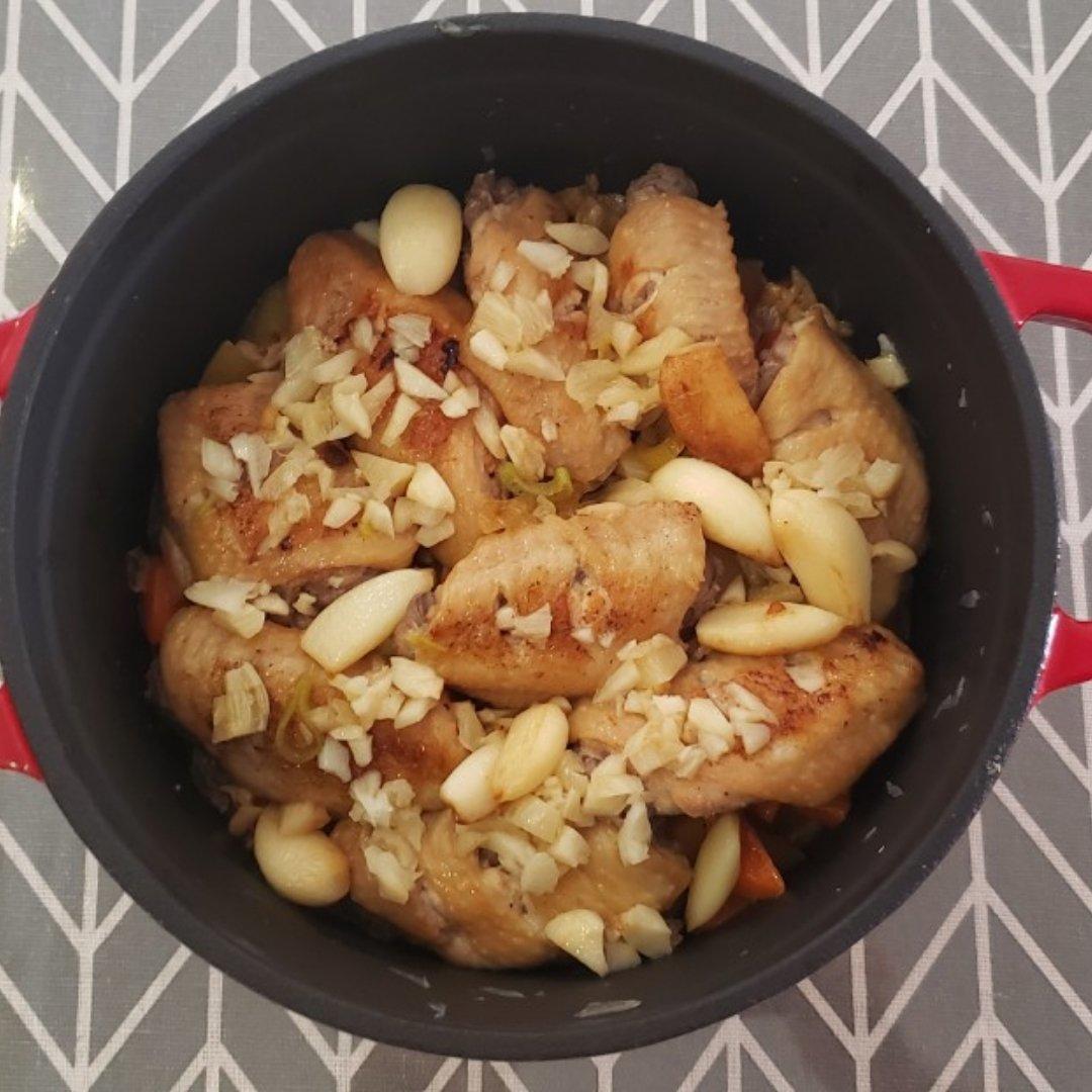 北鼎铸铁锅食谱｜焖蒜香鸡翅