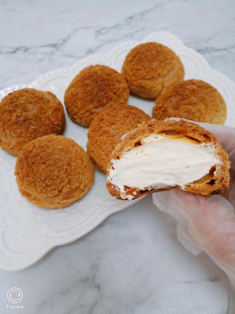 酥皮奶油泡芙--#皮黑森林#