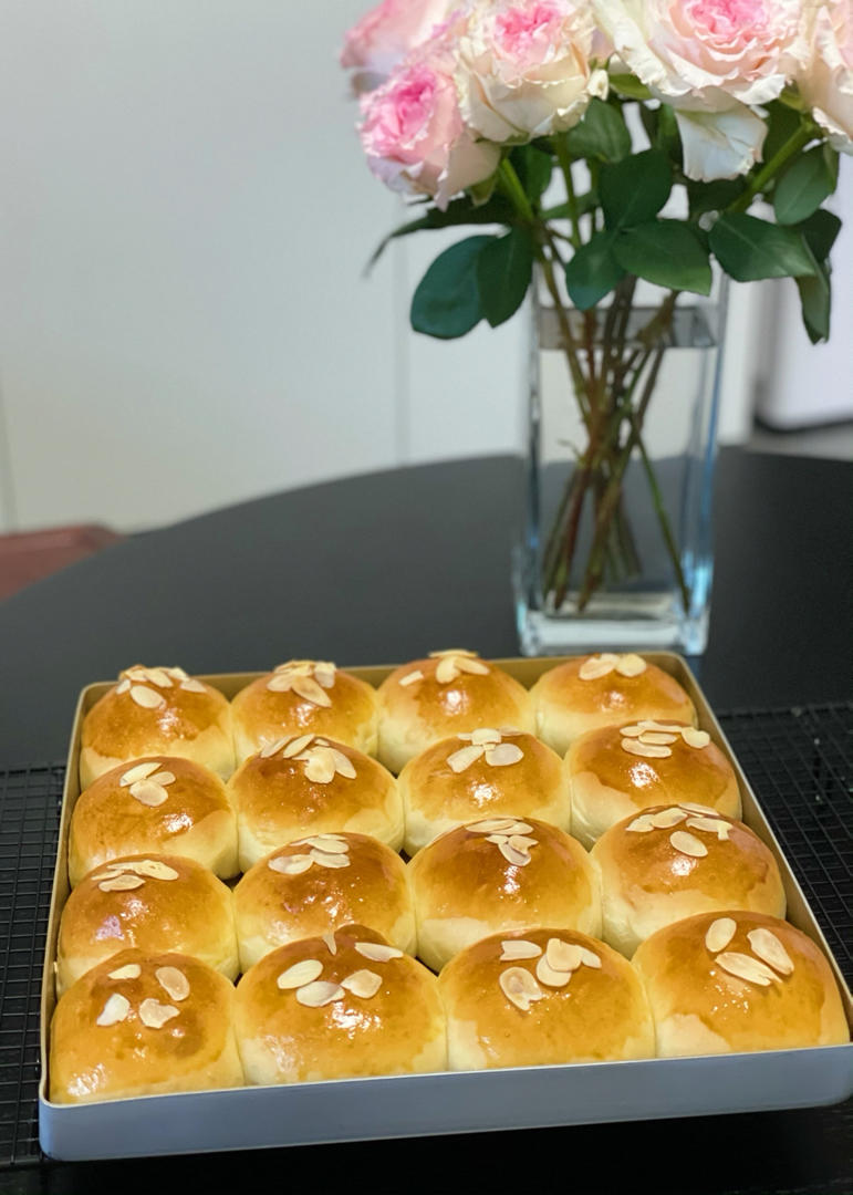 鲜奶油小餐包（一次发酵）