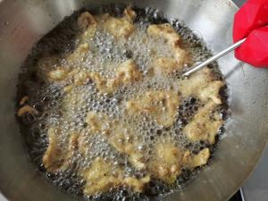 传统川味炸酥肉的做法 步骤11