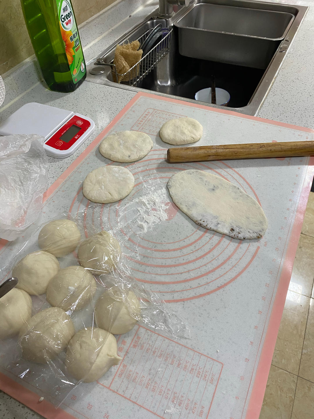 好吃到爆的梅干菜肉锅盔