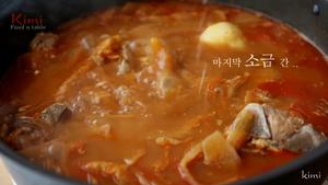 韩式酸白菜马铃薯排骨汤的做法 步骤13