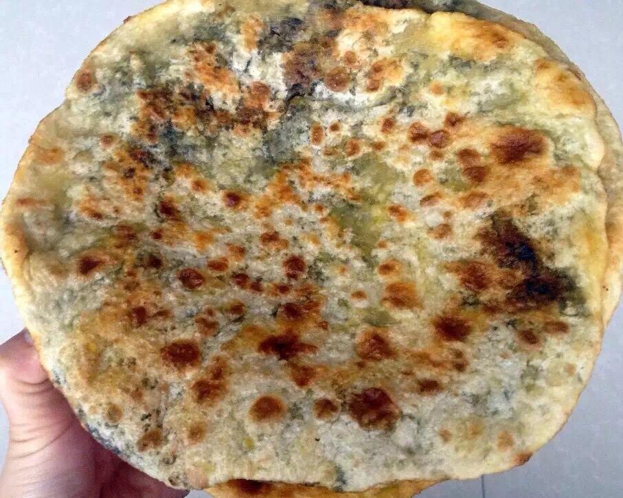 有妈妈味的7815咸菜饼的做法