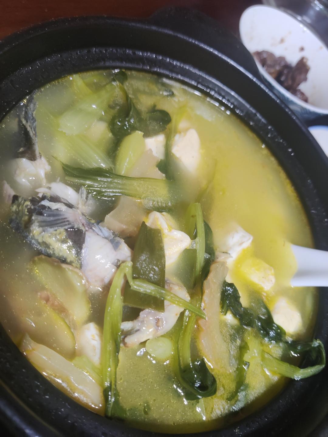 昂刺鱼豆腐汤（黄辣丁）
