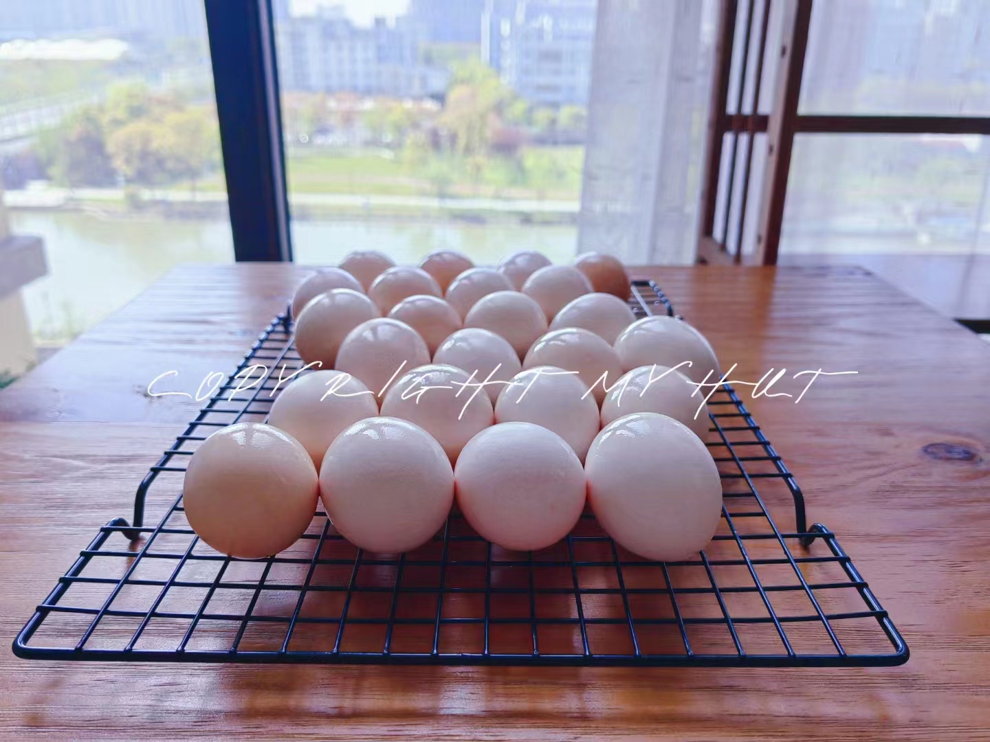 自制起沙流油的咸鸡蛋 | 木木老师的最美系列的做法 步骤3