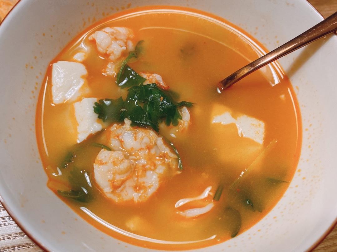 鲜虾豆腐汤