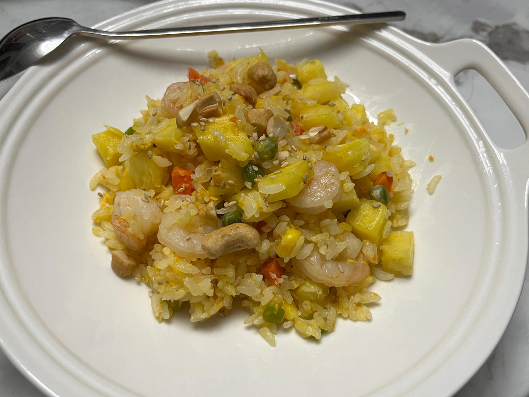 超正の泰式菠萝炒饭