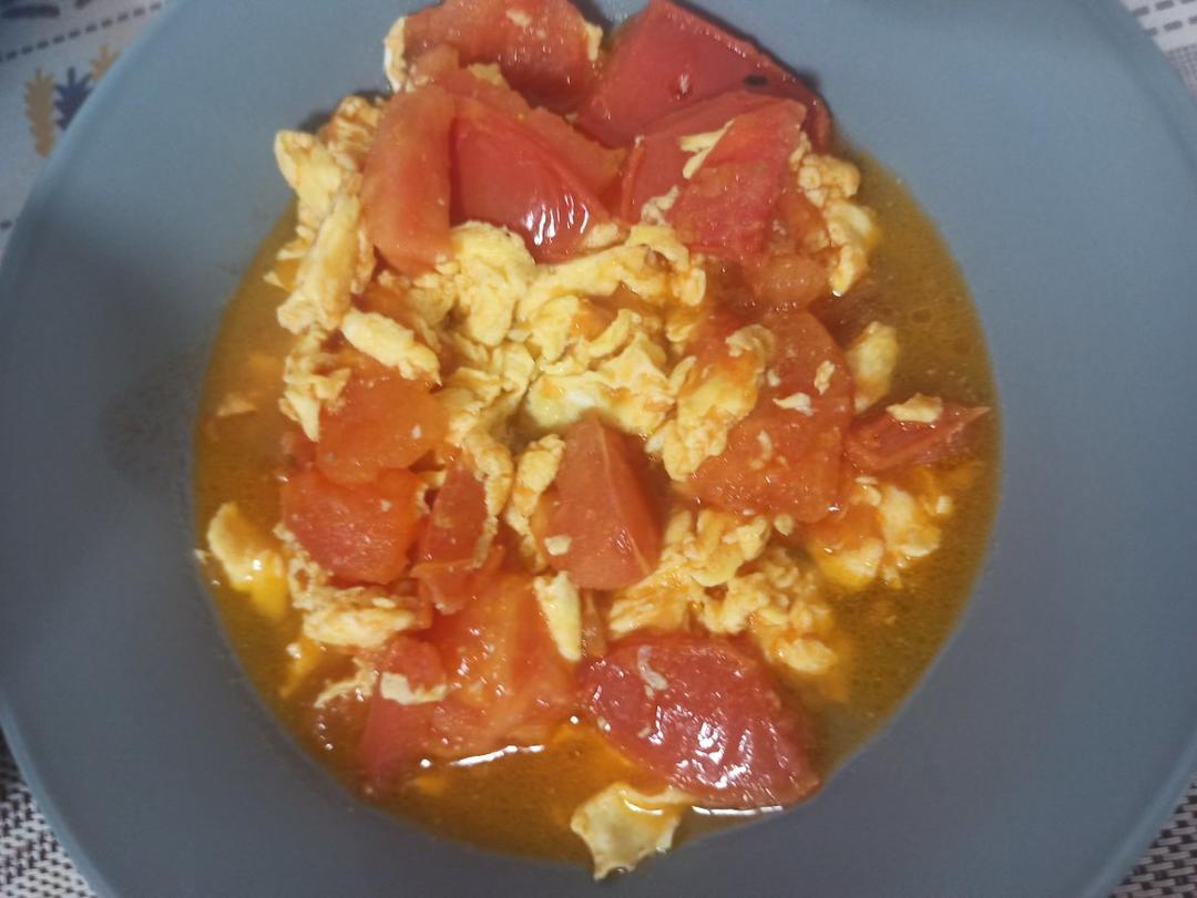 番茄炒鸡蛋（超浓的番茄味）