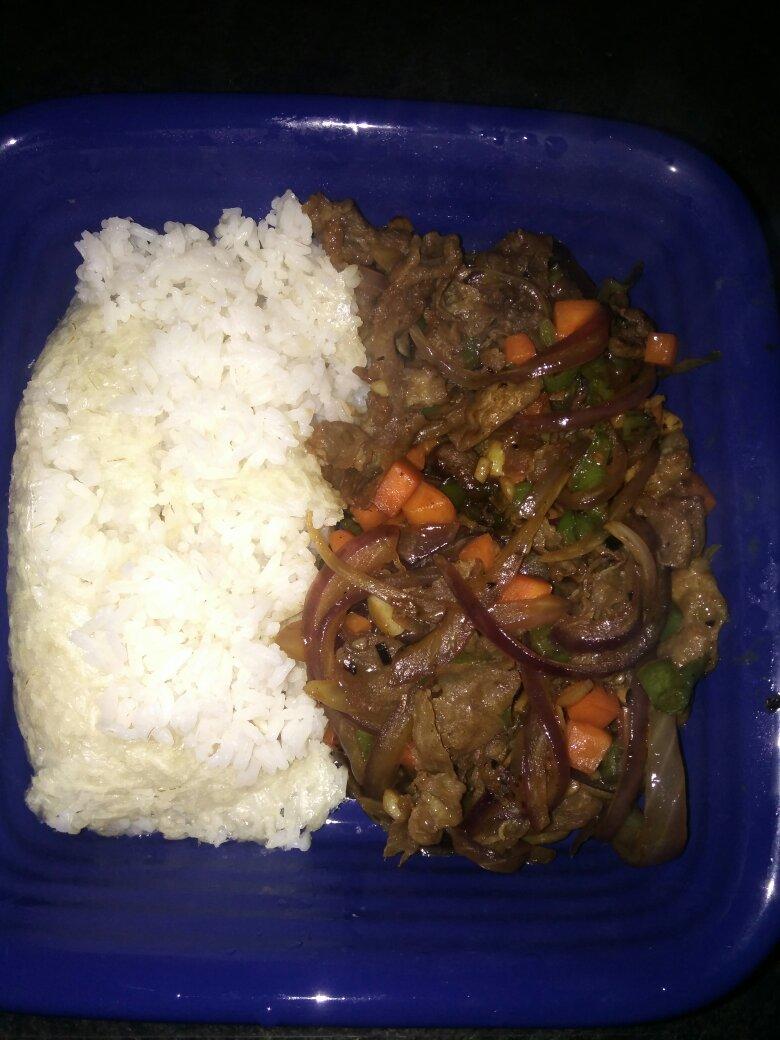 洋葱肥牛饭
