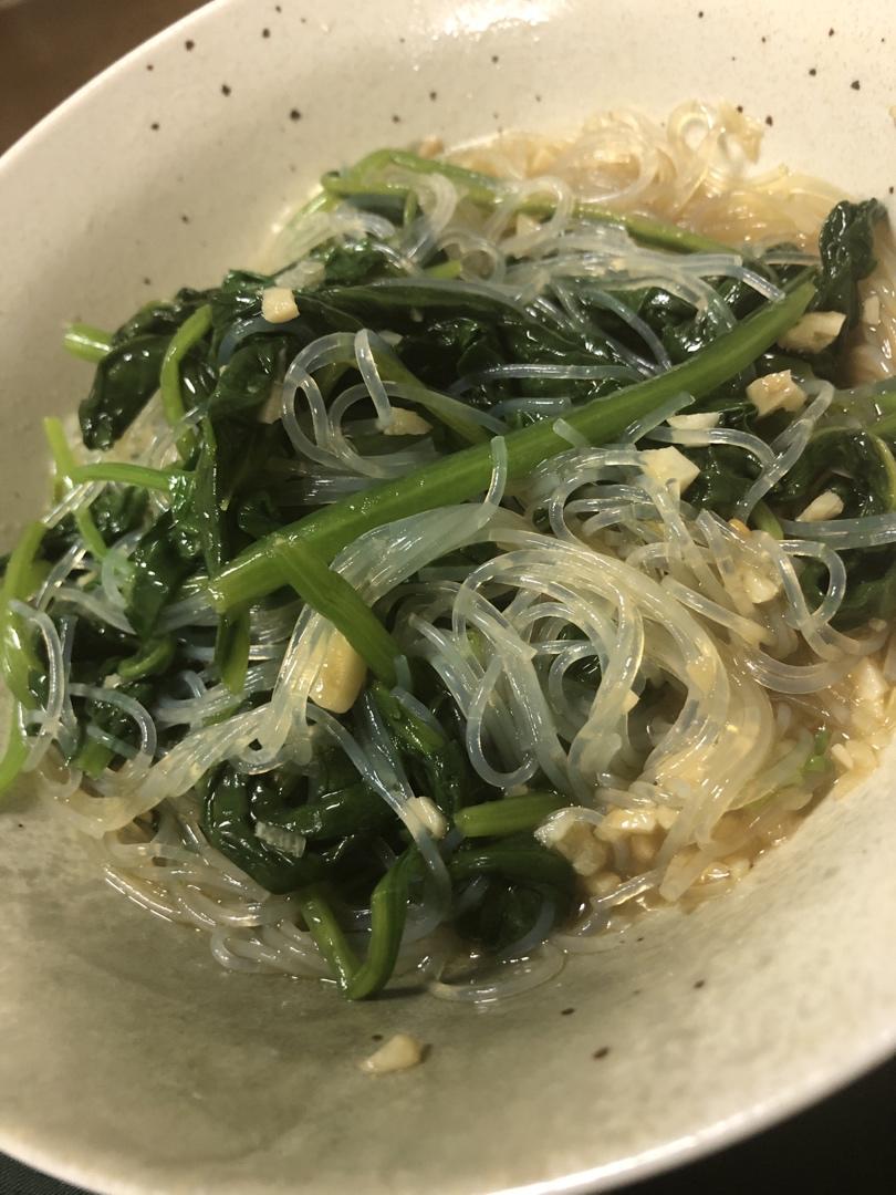 凉拌菠菜(家传秘方)