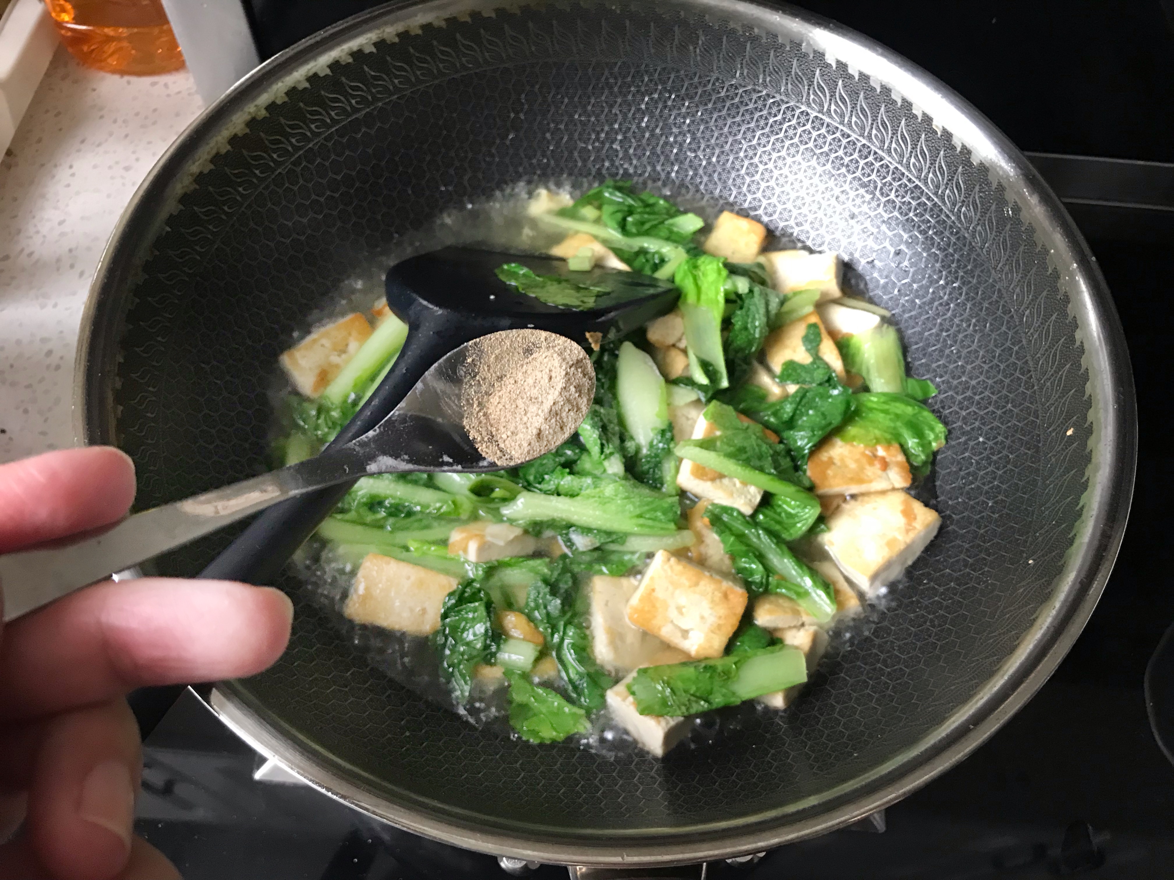 秋天润肺去燥—小白菜炖豆腐的做法 步骤10
