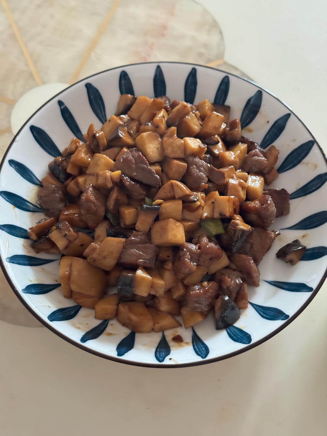 家常菜~杏鲍菇烧牛肉粒