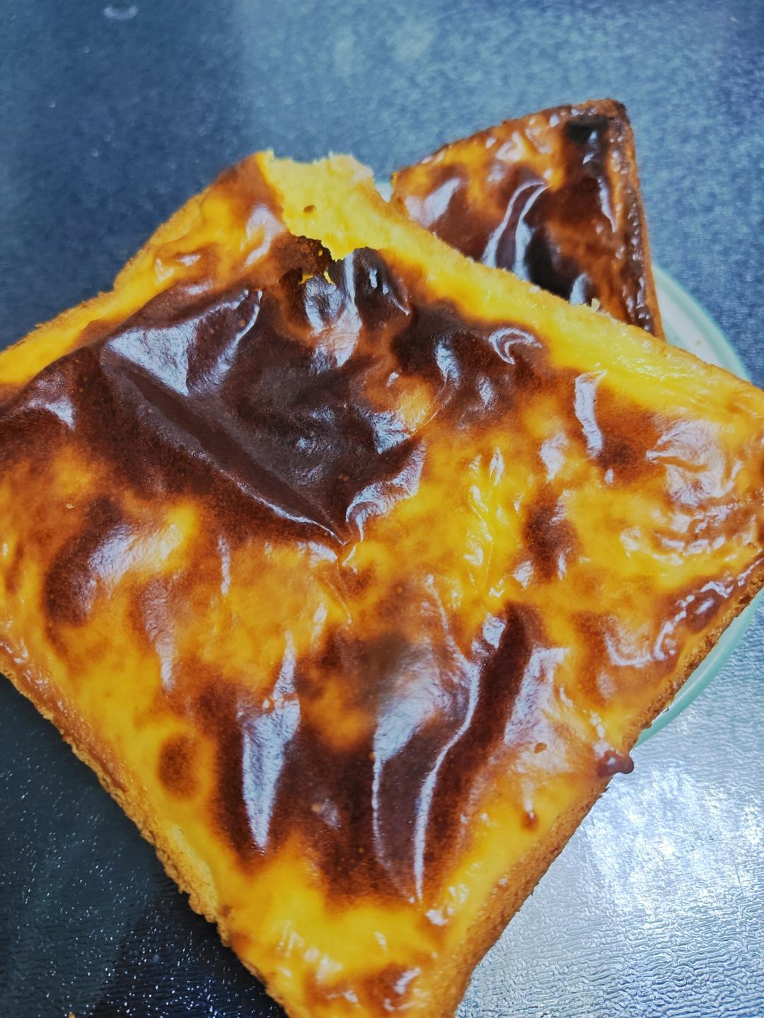 零失败快手岩烧乳酪(熔岩吐司)十分钟网红早餐，好吃哭