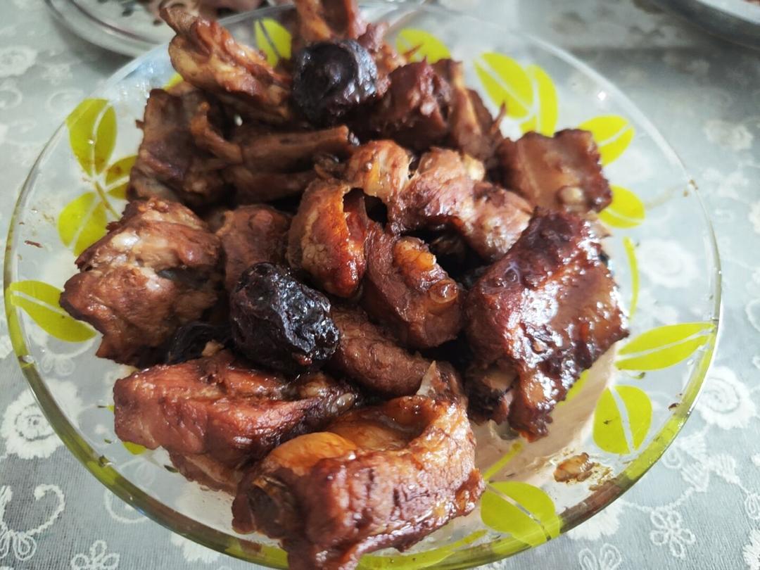 好吃不油腻的话梅排骨，不比蒜香排骨差