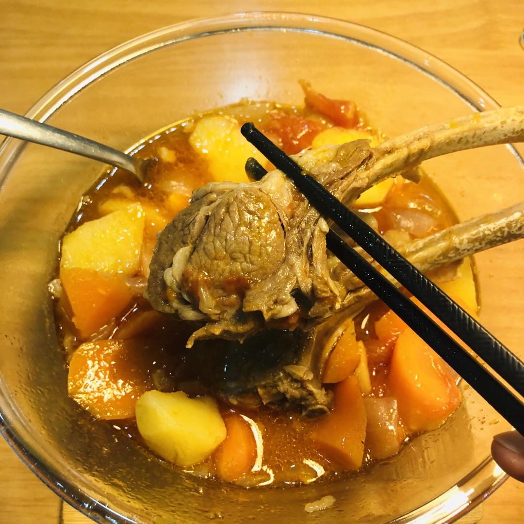 番茄土豆胡萝卜洋葱炖羔羊排-电高压锅版，超治愈的美味