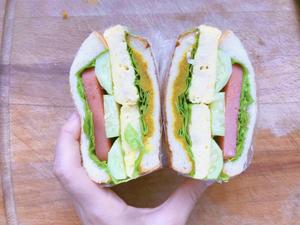 巨无霸—厚蛋烧三明治的做法 步骤10