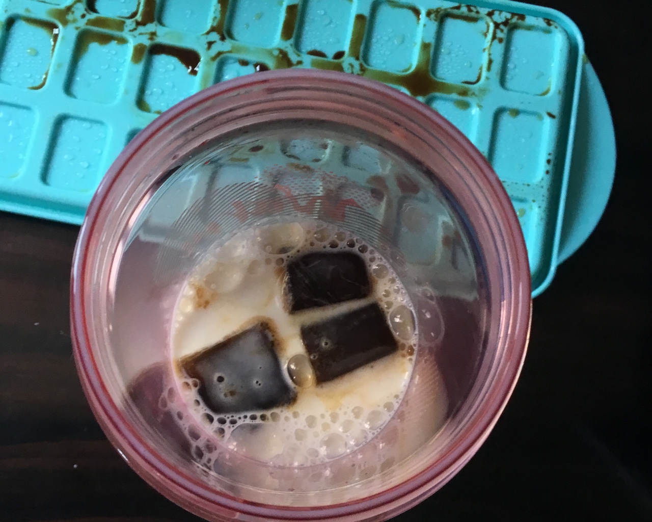 牛奶加咖啡冰块（夏日咖啡）的做法 步骤5