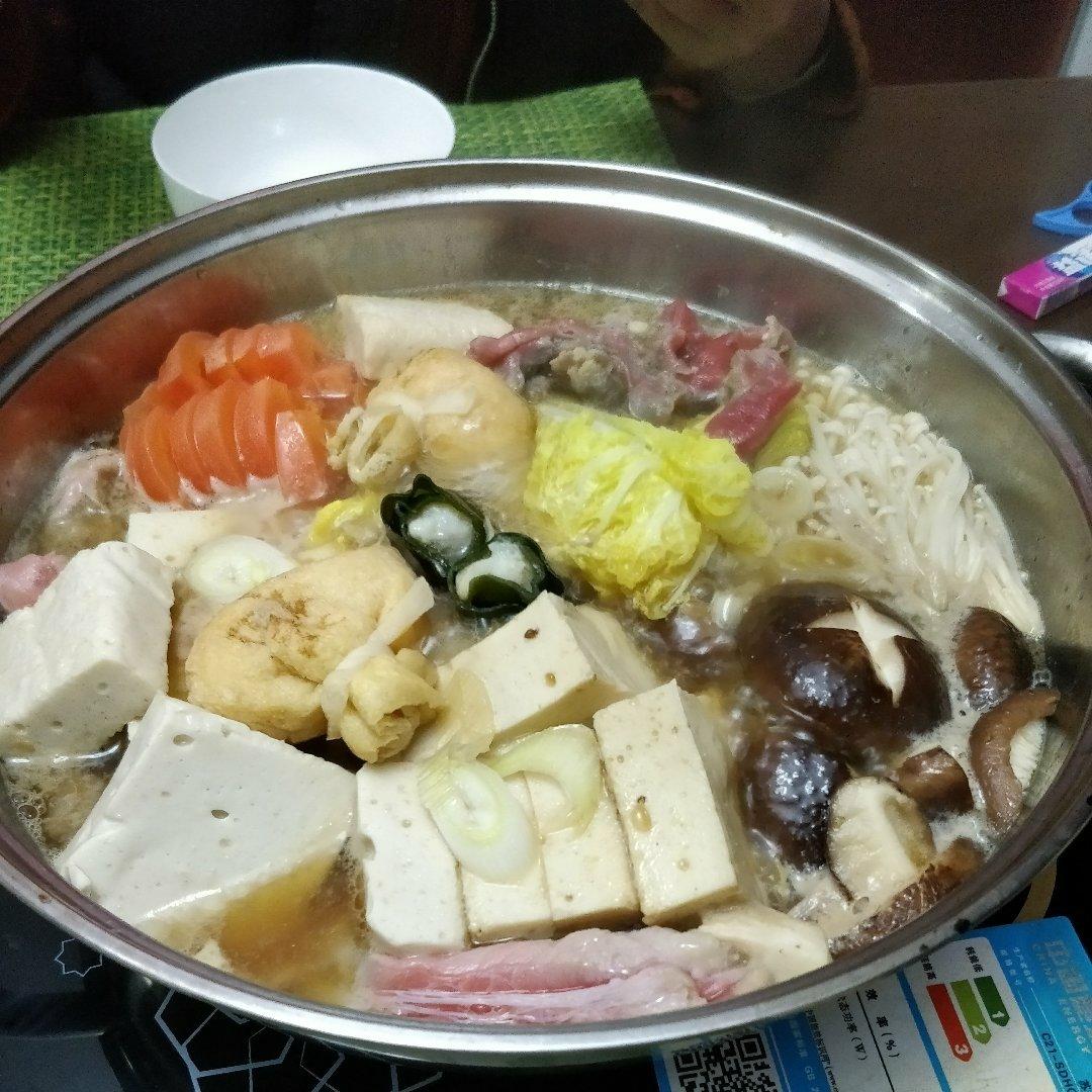 寿喜烧（日式牛肉锅）