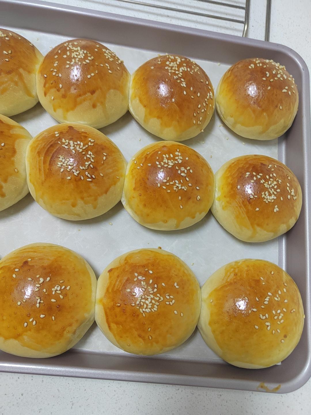 一次发酵超软淡奶油小餐包