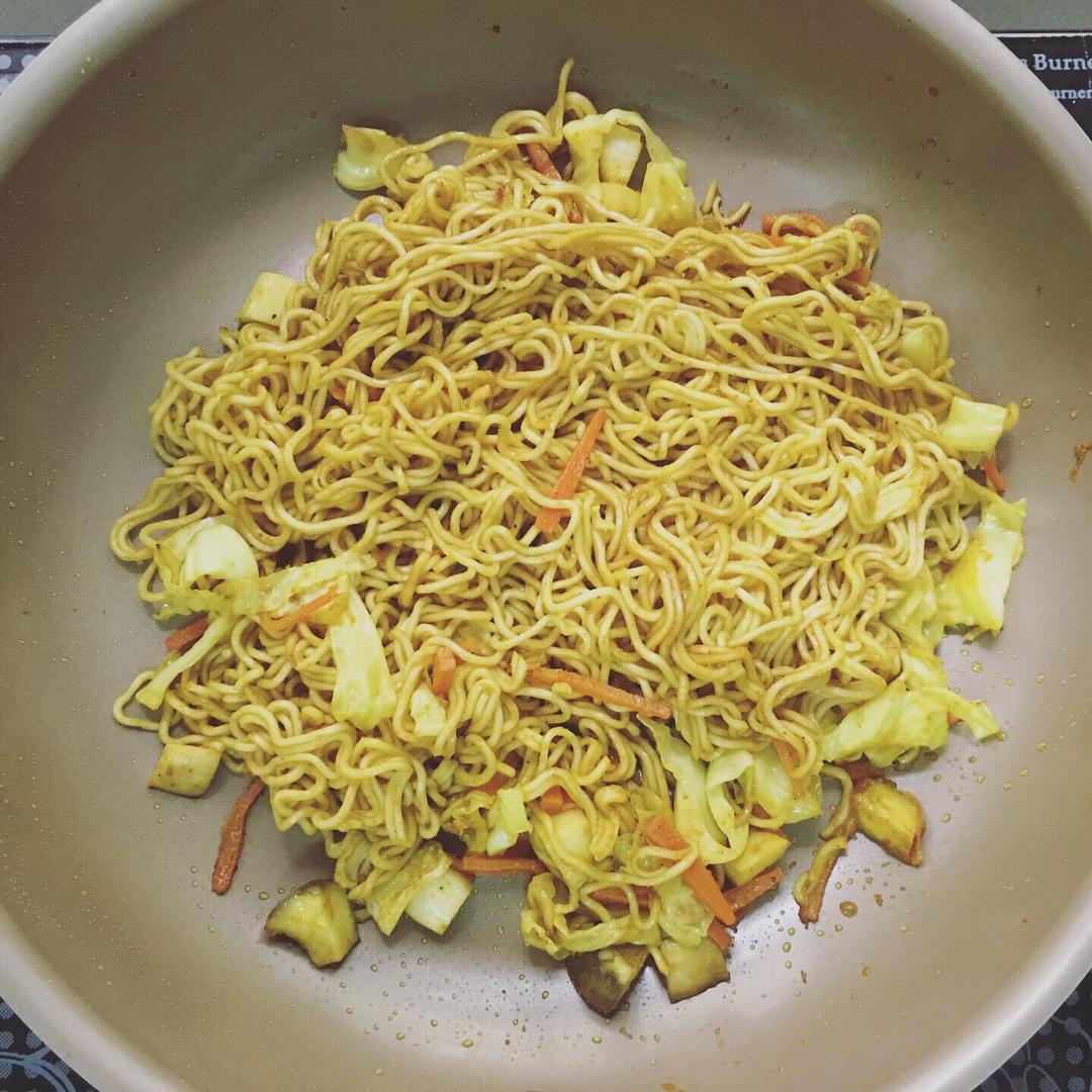 纯素咖喱炒面