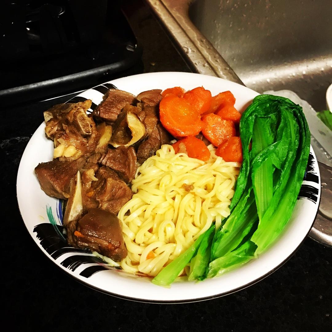 红焖羊肉面