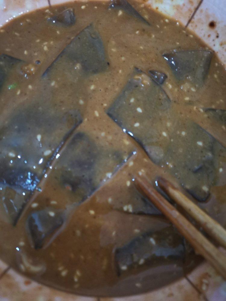 秒杀小夜市的麻酱流汁宽粉