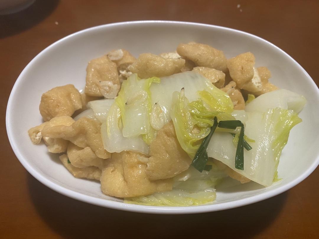 油豆腐焖娃娃菜
