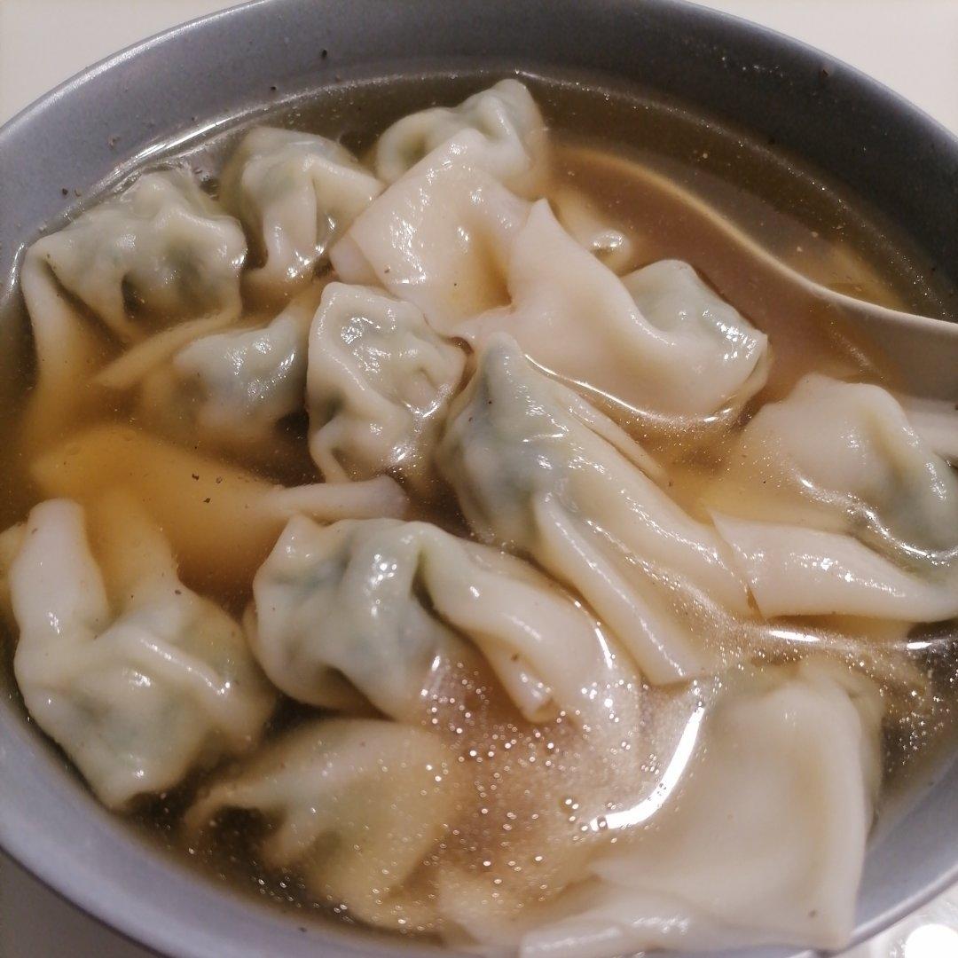 老上海老店小馄饨包法