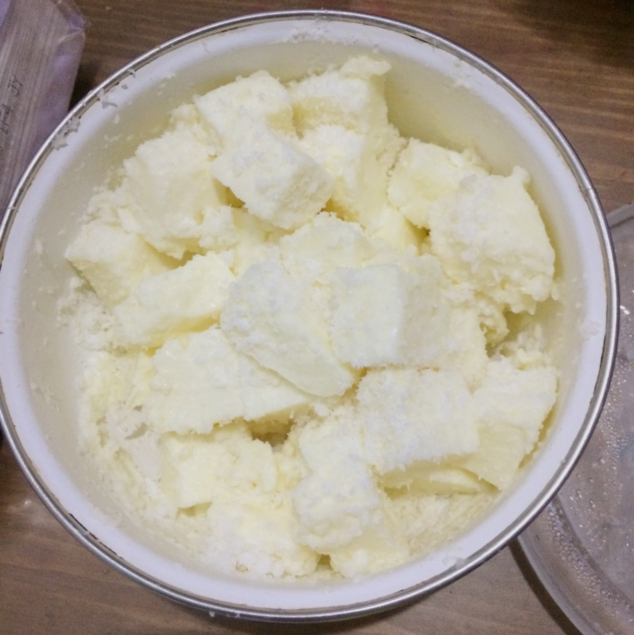 椰丝牛奶小方糕