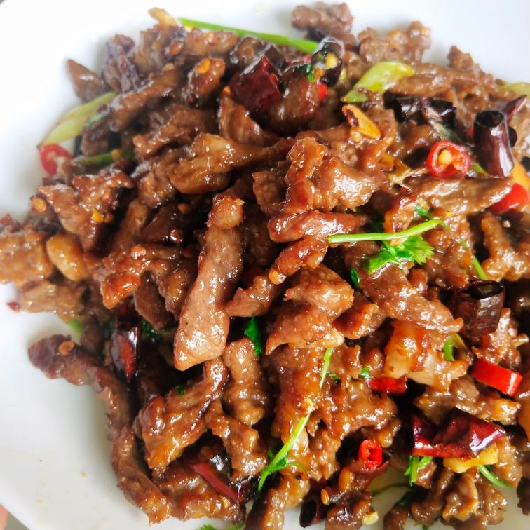 辣炒嫩牛肉！豬肉也可以用此方法炒的做法 步驟8