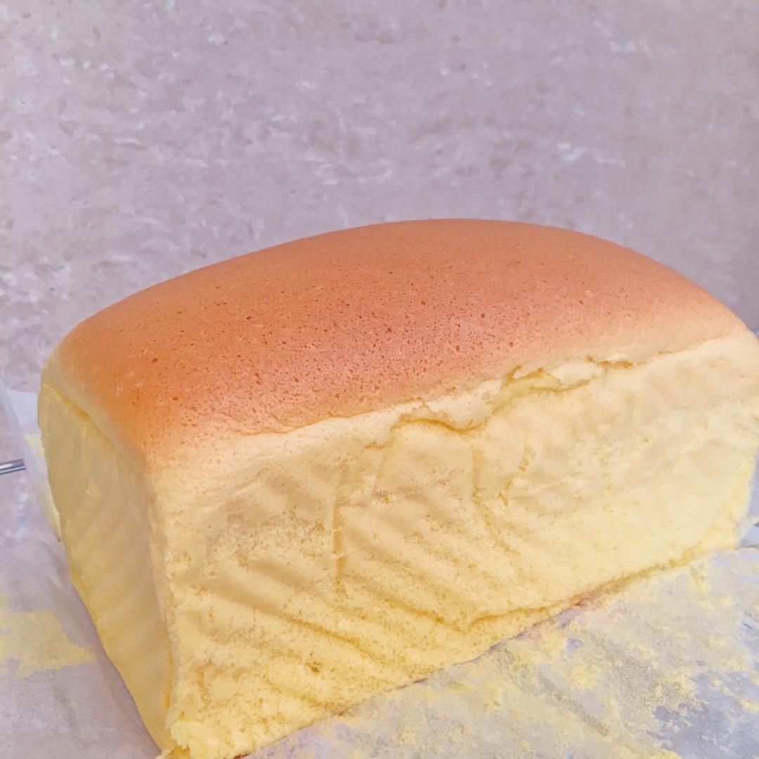 土司盒古早味蛋糕