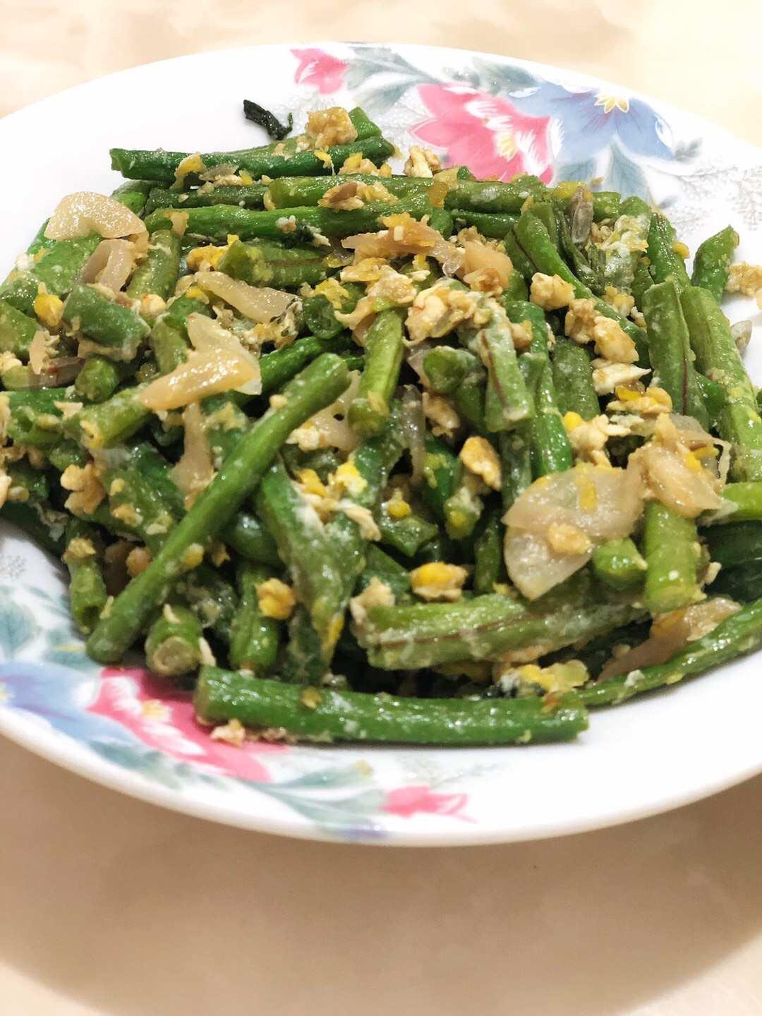 长豆角炒鸡蛋