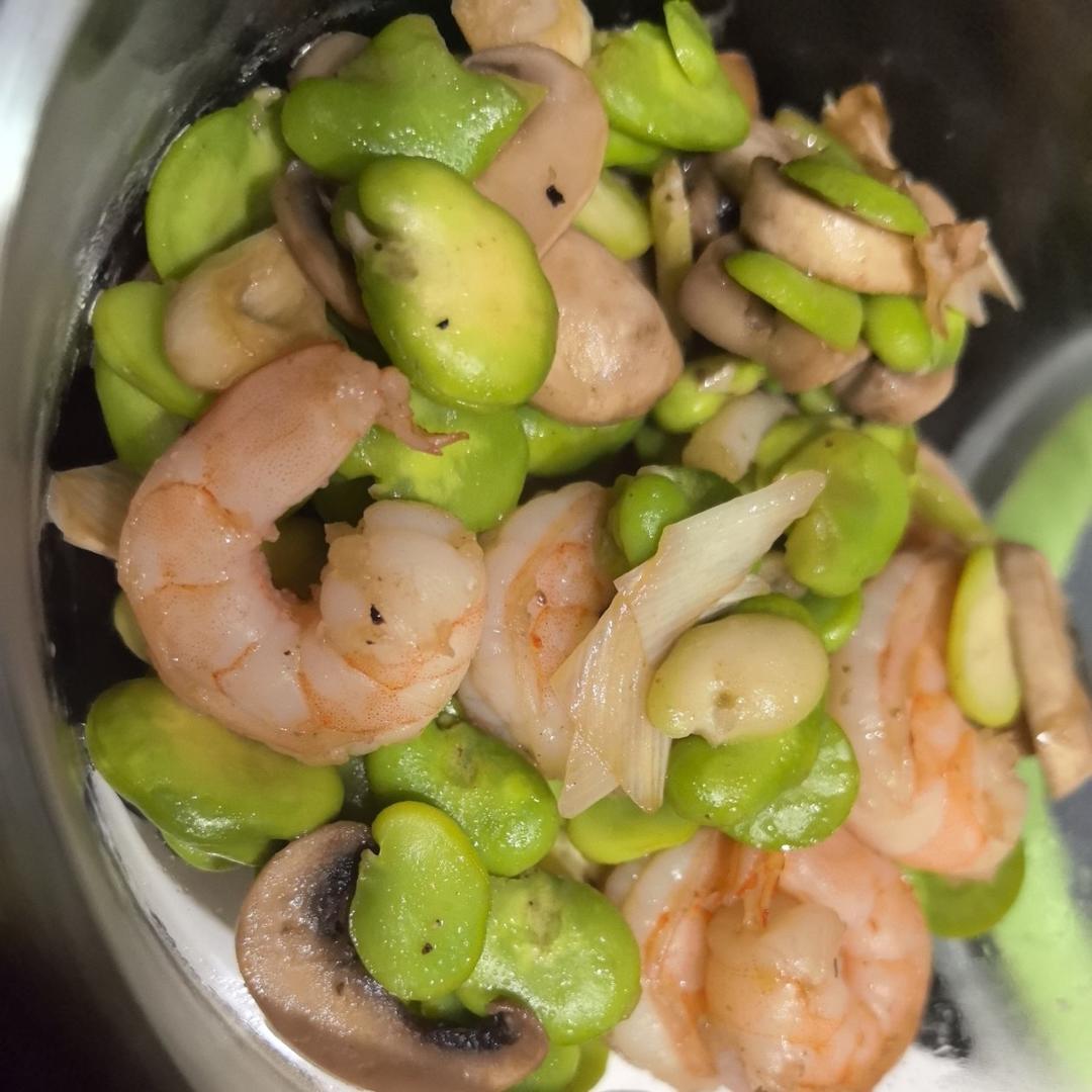 蚕豆瓣子炒虾仁～吃出春天的味道