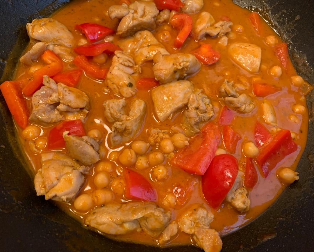 鸡肉鹰嘴豆咖喱
