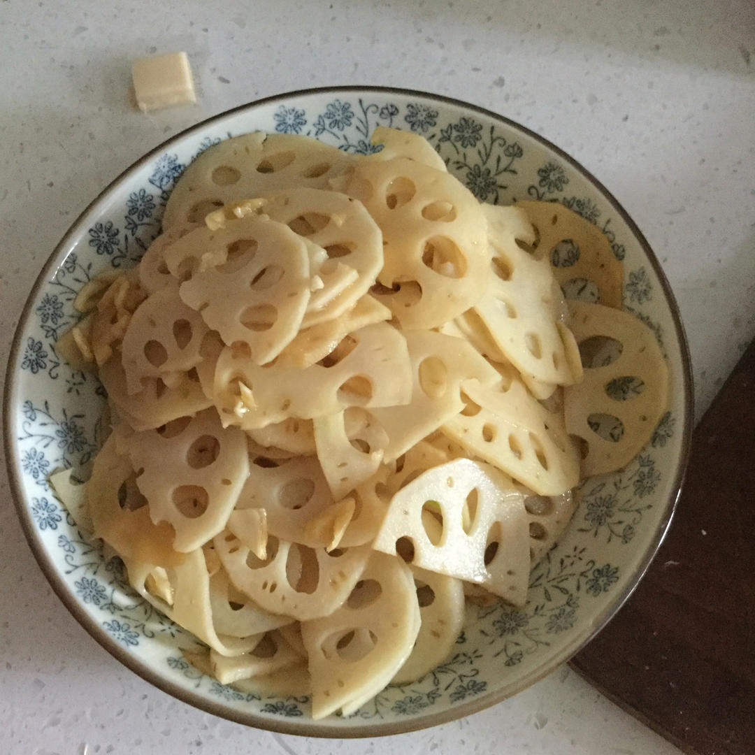 凉拌藕片