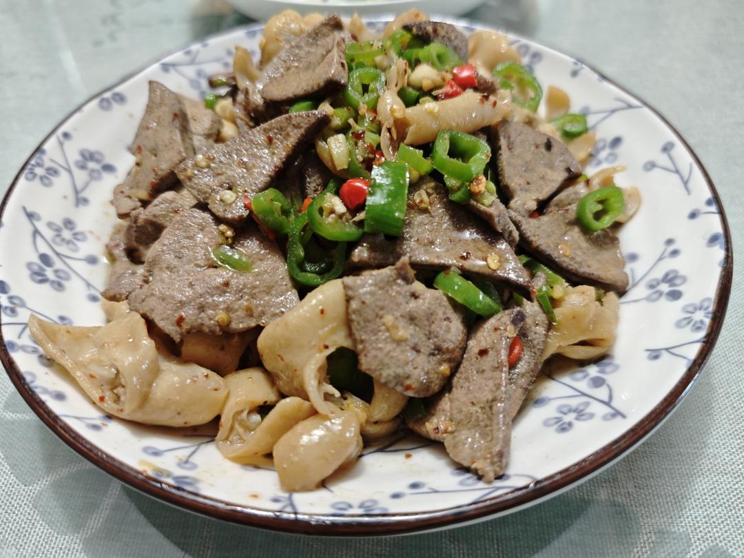 猪大肠炒猪肝
