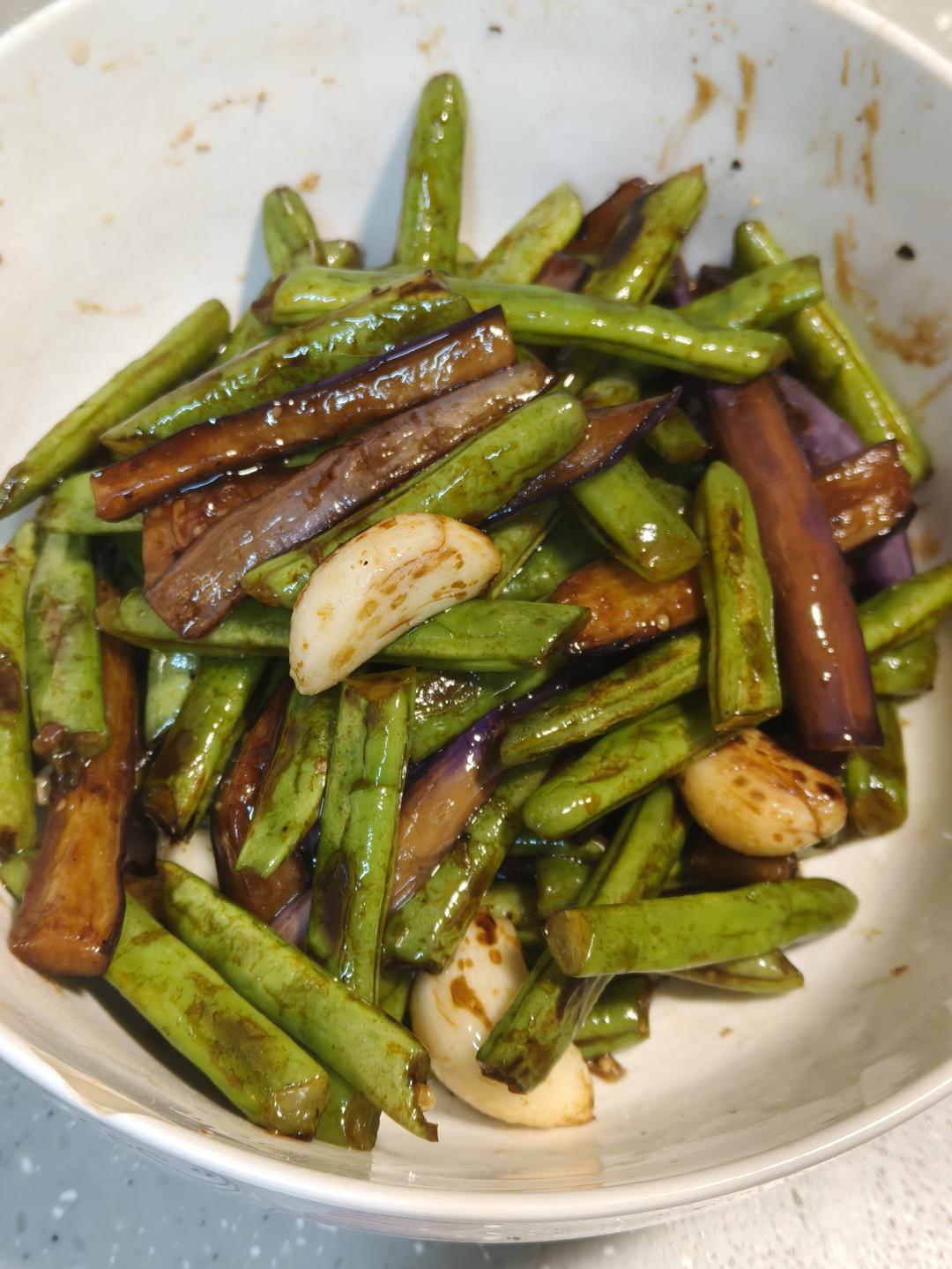 豆角烧茄子｜米饭杀手驾到！这盘素菜比肉还香！🍆