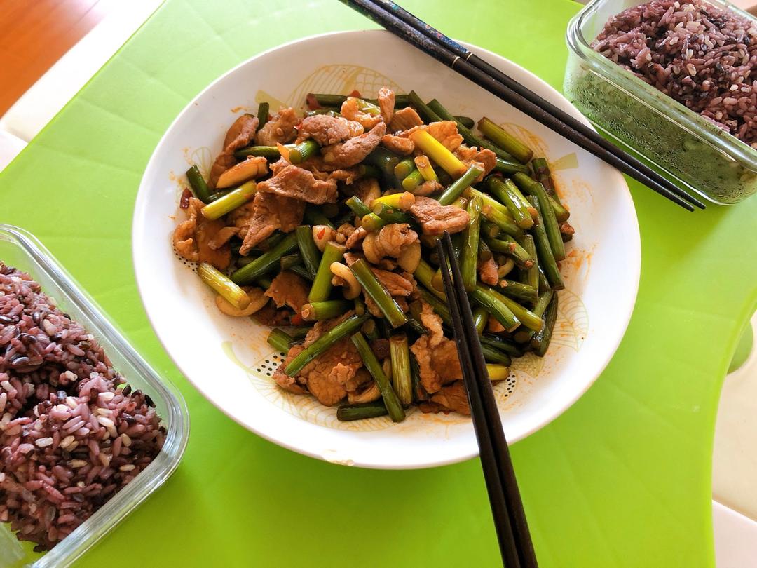 五花肉蒜苗