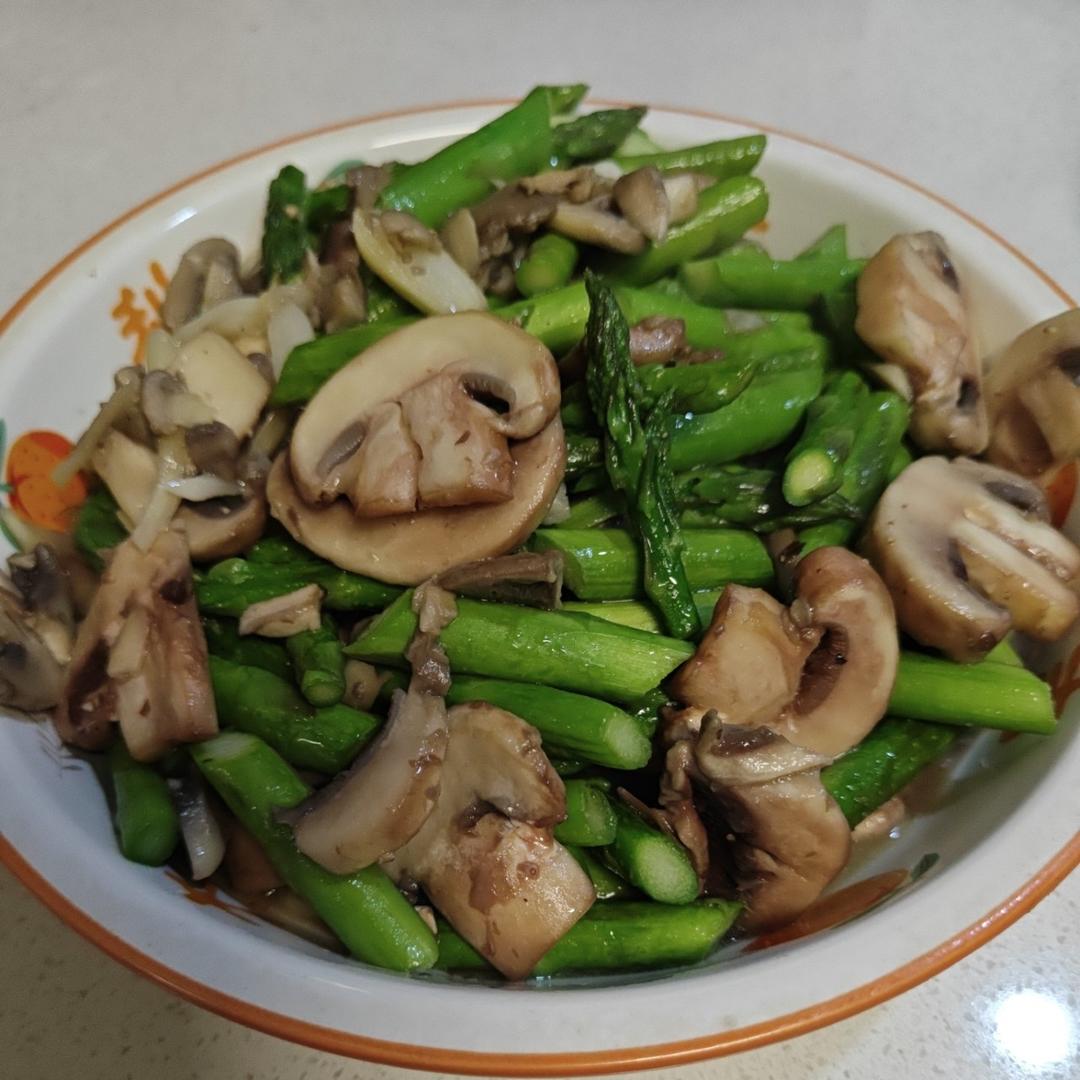 教你做最好吃的芦笋炒蘑菇 新手速get！