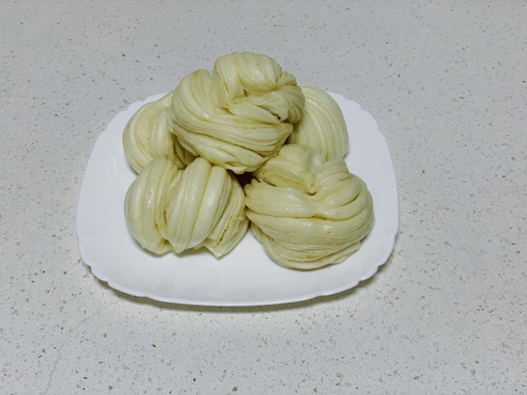 胡萝卜汁花卷馒头