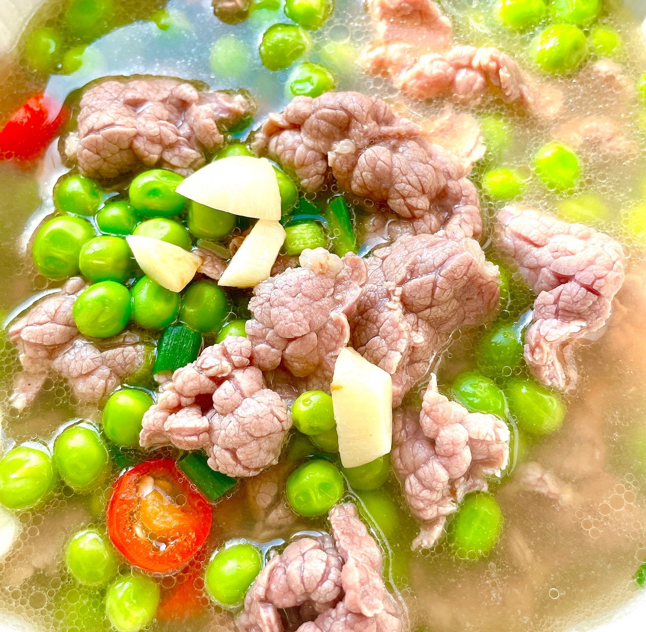 减脂期必备｜不喝一定后悔的鲜豌豆牛肉汤🥗的做法