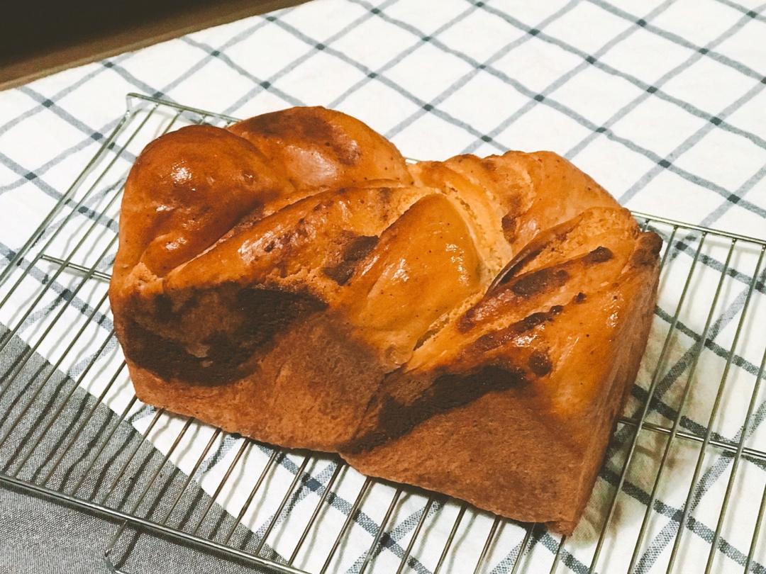 红茶奶酥吐司