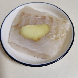 宝宝辅食☞鳕鱼肠的做法 步骤1