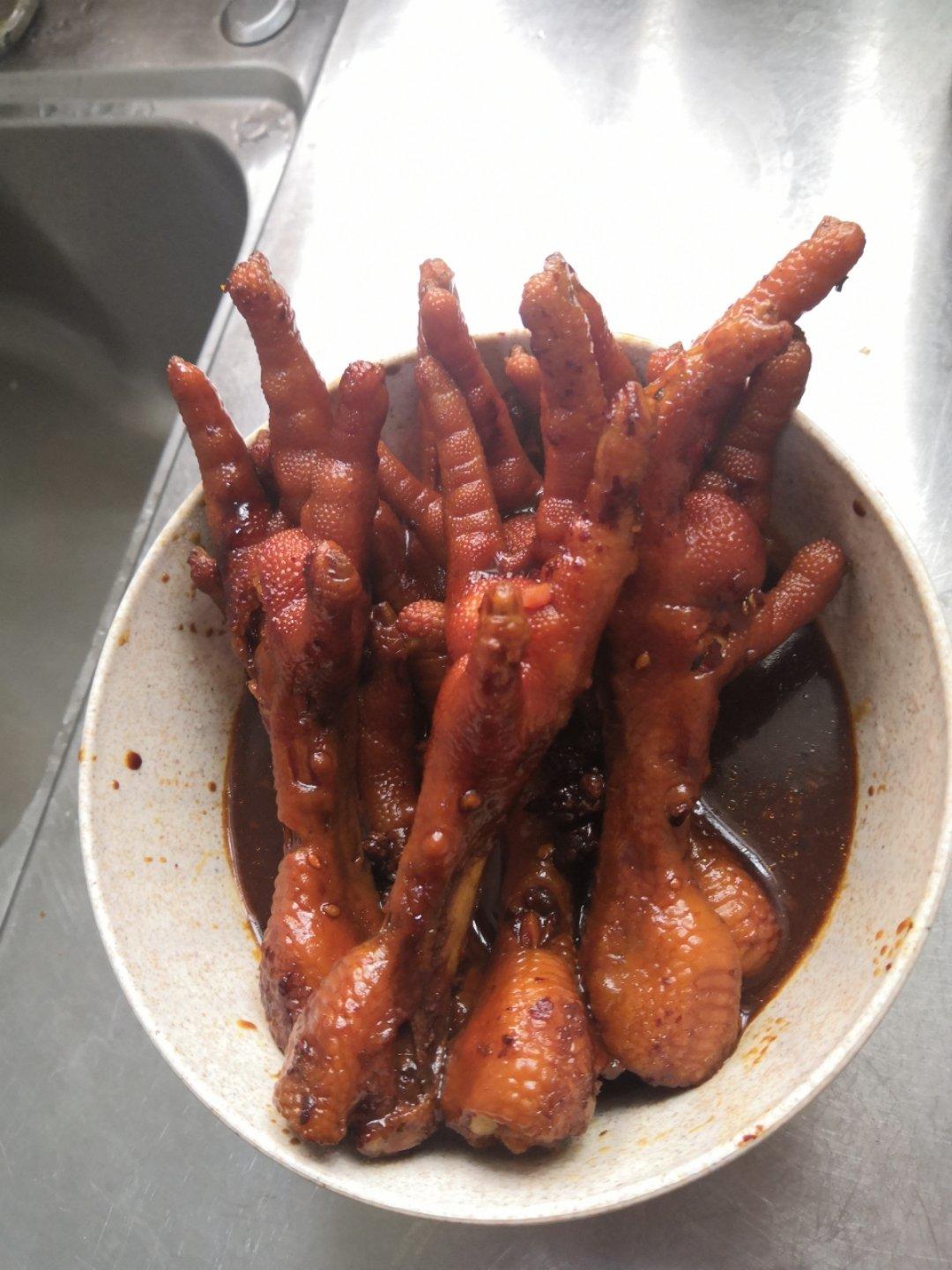 卤鸡爪子