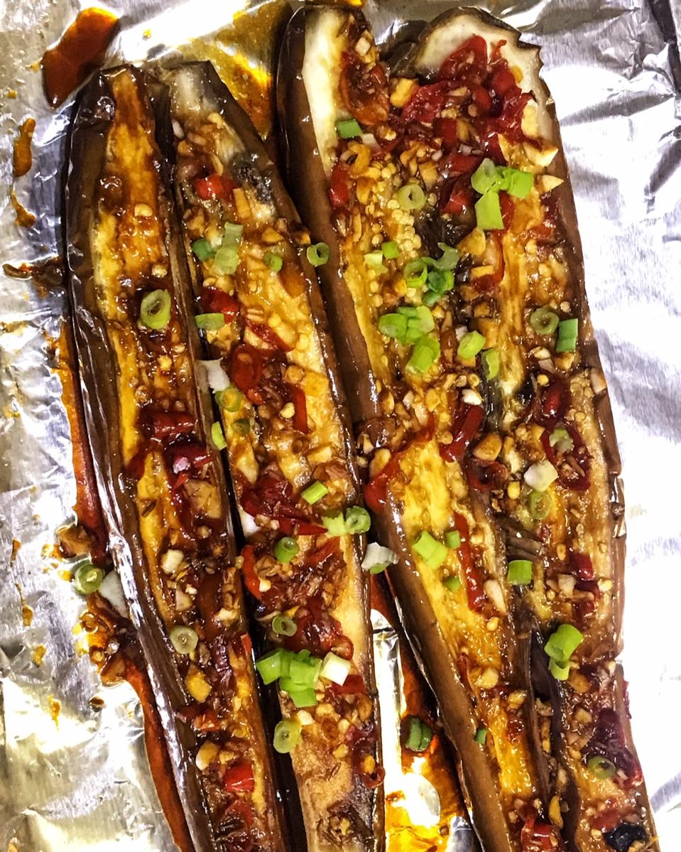 CC招牌菜销魂烤茄子，百吃不厌！