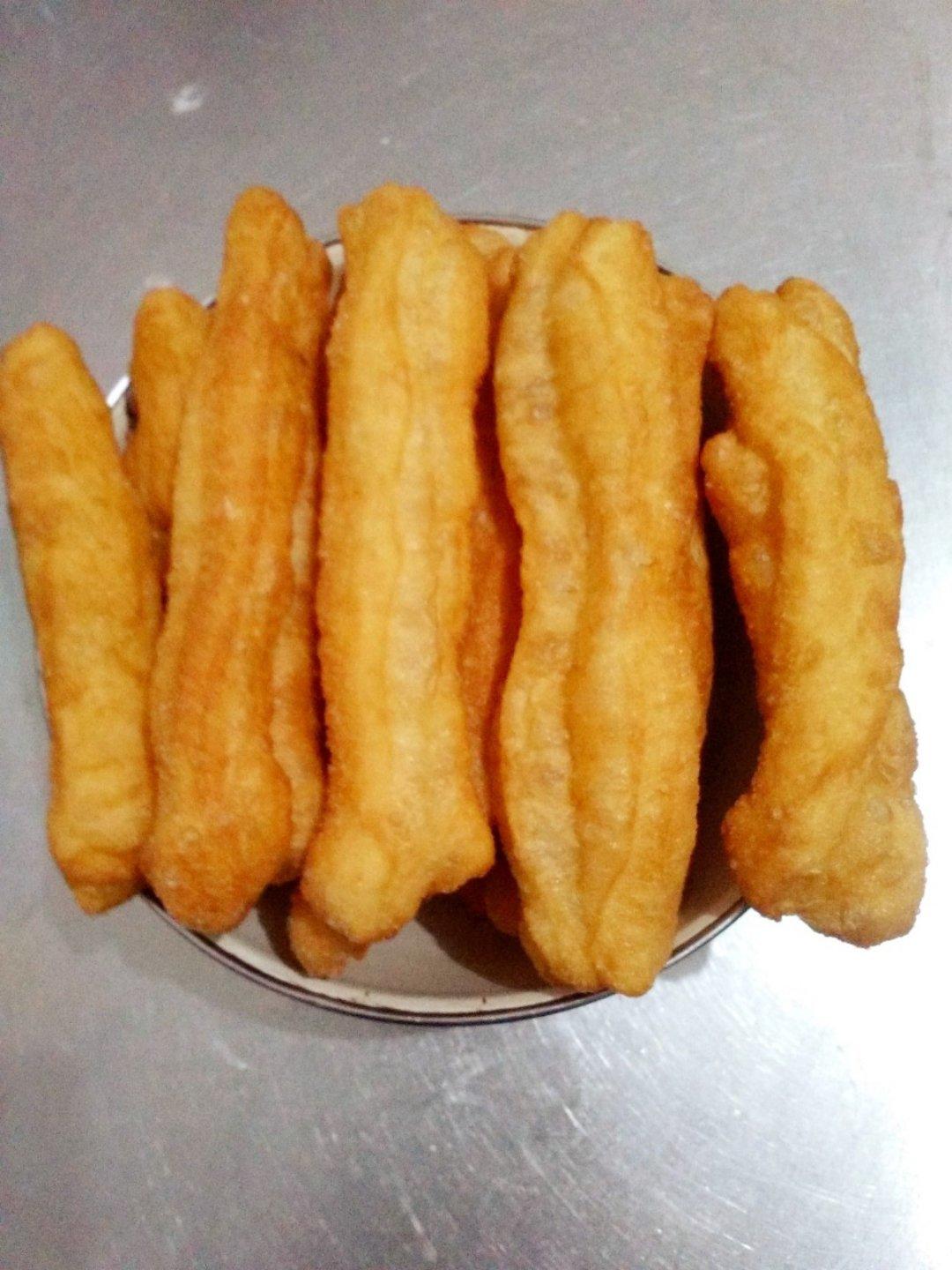 自制无泡打粉油条